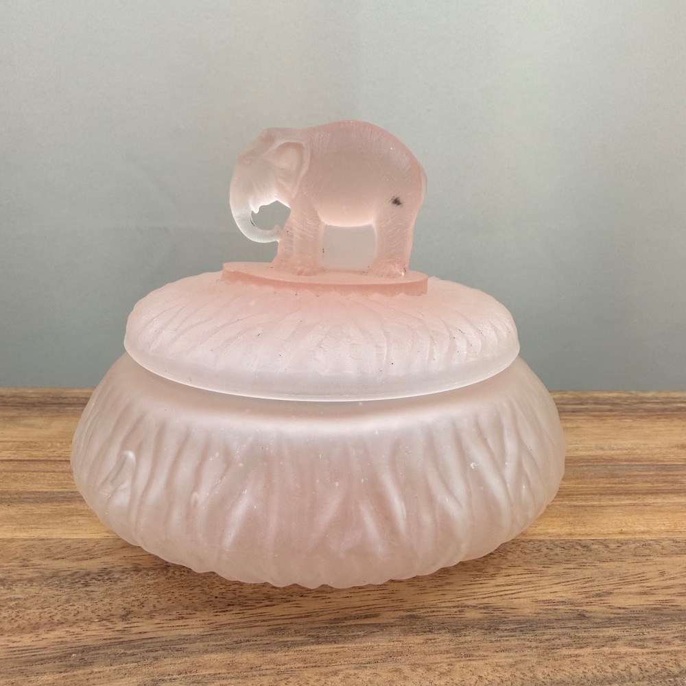 LE Smith Pink Frosted Satin Glass Elephant Finial Powder Jar Trinket Box Vintage